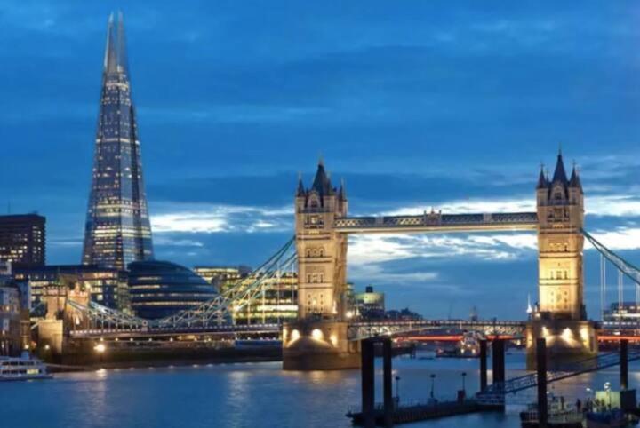 Aplacetostay Central London Apartment, Zone 1 Buitenkant foto